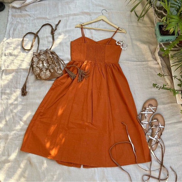 SOLD ❌ H&M Rust Dress with Buttons - Picture 8 of 10